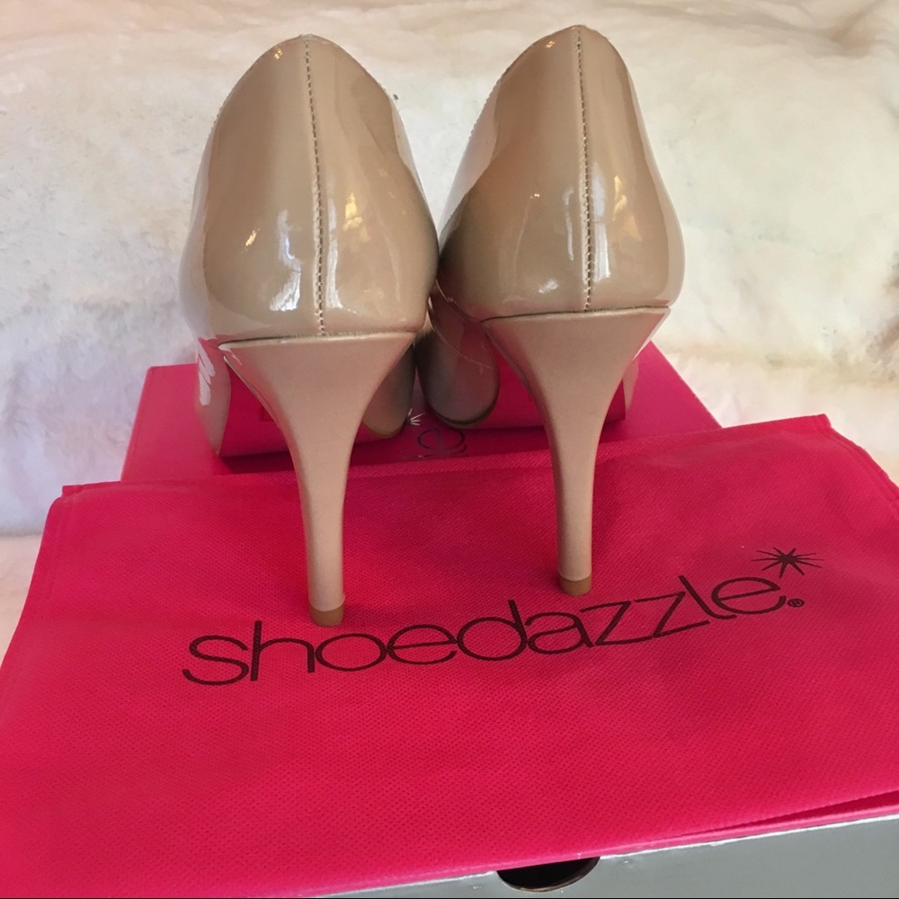 Shoedazzle “Carrington” Signature Sole heels - Picture 5 of 6